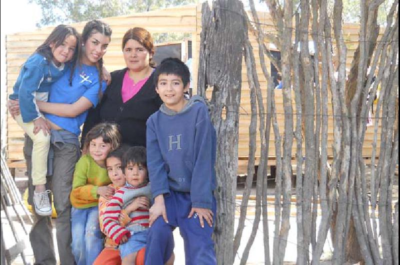 Un Techo para mi País concluyó las primeras casas para familias