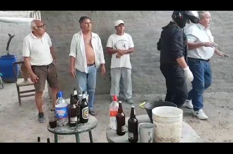 Video Ins Lito Festejaban Un Cumplea Os Y Fueron Descubiertos Por La