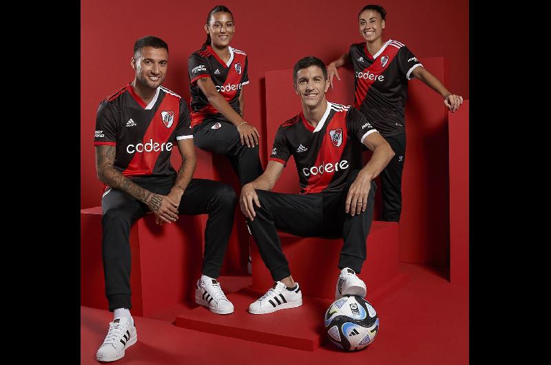 River estrena su flamante camiseta negra cuánto vale y dónde se puede