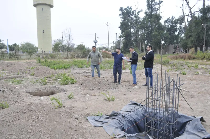 Comenz La Obra Del Nuevo Polideportivo Municipal De Fern Ndez