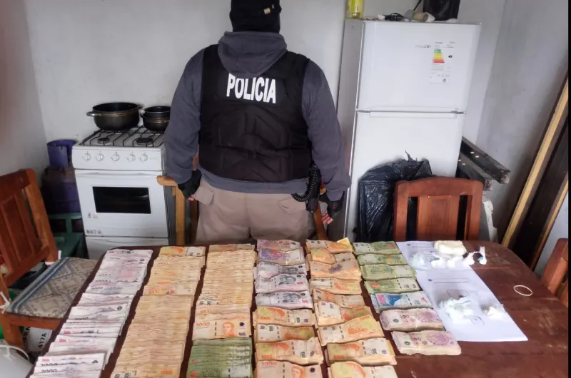 Narcomenudeo Secuestran más de tres millones y medio de pesos dosis