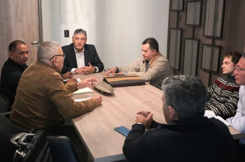 Grupo De Pastores Evang Licos Visita Al Intendente Nediani Se