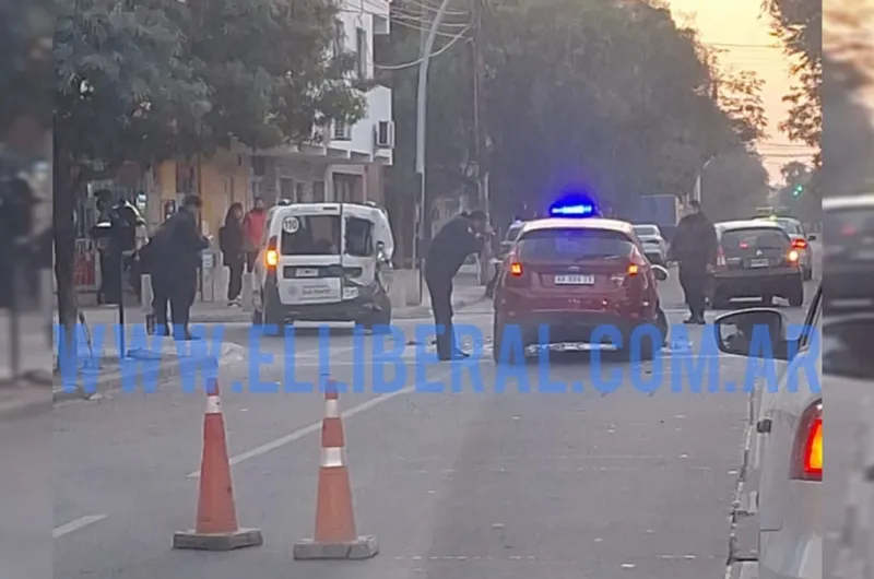 Violento Triple Choque En Calle Alsina Dej Enormes Da Os Materiales