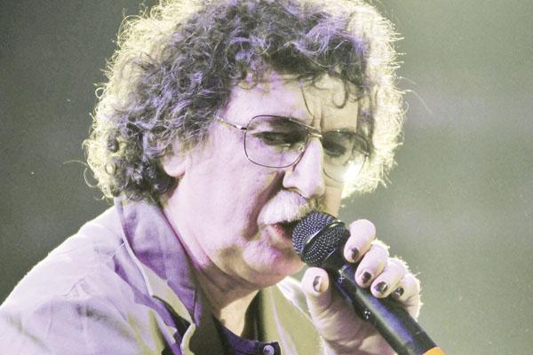 Todaviacutea espero un milagro para Gustavo Cerati