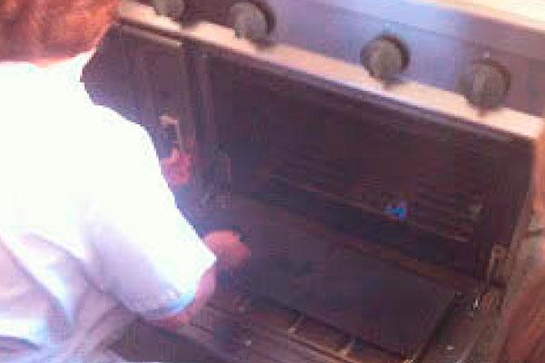 INSÓLITO Abrió la perilla del horno de la cocina para matar a sus tres hijos y a su mujer con quien mantenía una fuerte discusión