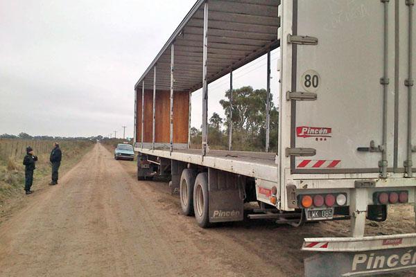 MISTERIO Los camiones transportaban sbanas y toallones El destino era la provincia de Buenos Aires