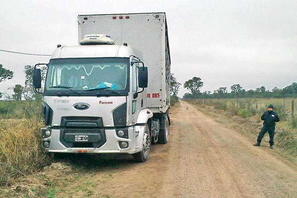 Peligrosa banda de piratas del asfalto roboacute camiones con carga millonaria