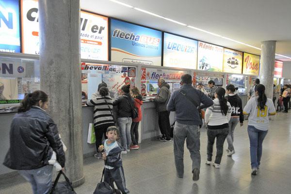 Robaron varias boleterias de la Terminal de Oacutemnibus