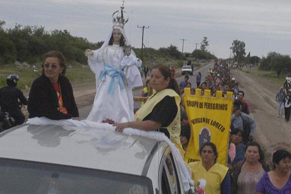 VILLA VIEJA Los fieles recorrieron los 14 kilómetros entre la ciudad de Loreto y Villa Vieja junto a María CorresponsalíaJota Jozami