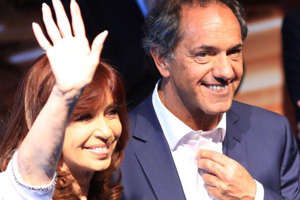 Cristina Kirchner se reunioacute con Daniel Scioli y Carlos Zannini en Olivos