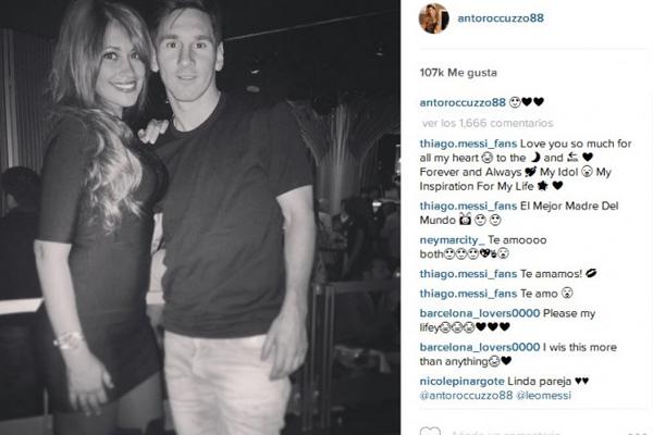 A dos meses de haber sido mamaacute la novia de Messi luce una figura increiacuteble