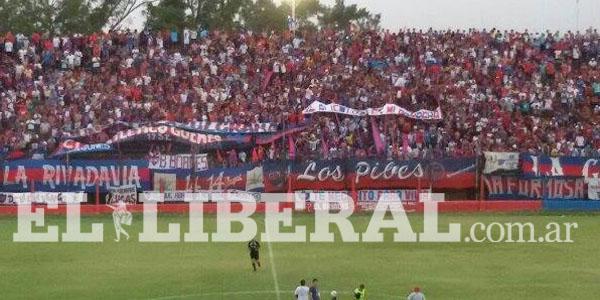 Guumlemes le ganoacute a San Martiacuten ascendioacute al Federal A y desatoacute la locura de los hinchas en la Isla