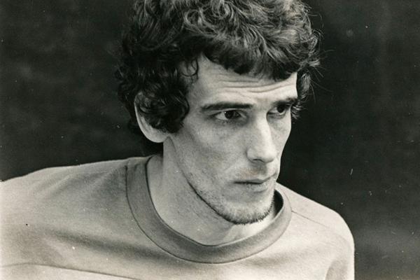 Hoy es el Diacutea del Muacutesico en homenaje a Luis Alberto Spinetta 