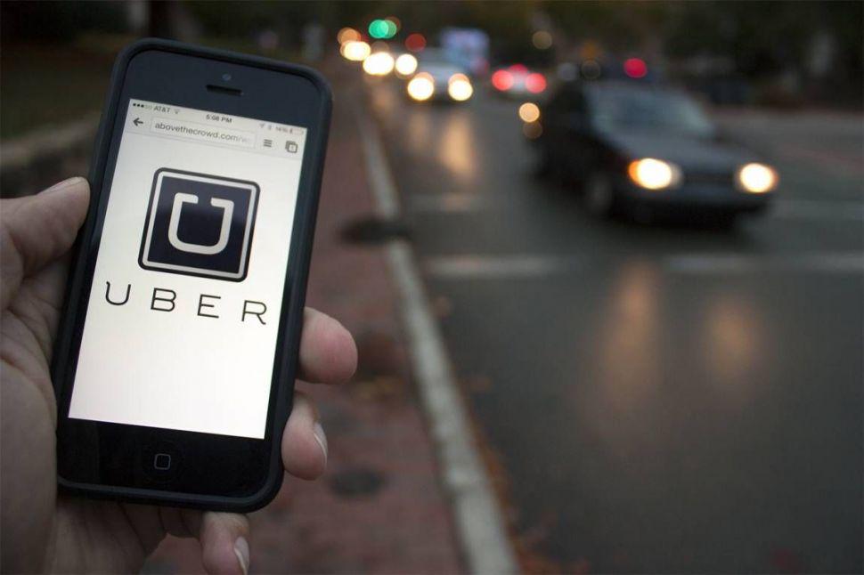 Uber- ordenan suspender el servicio en Buenos Aires