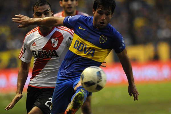 Nicolaacutes Lodeiro corrioacute todo y fue uno  de los maacutes claros en Boca Juniors