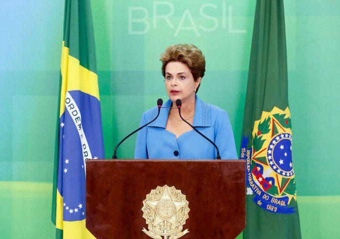 El Senado resolvioacute seguir con el juicio poliacutetico a Rousseff