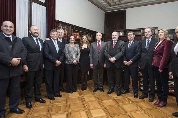 La gobernadora Claudia de Zamora estuvo presente