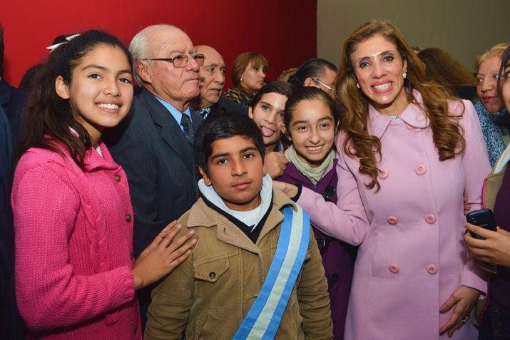 Quiero ser herramienta de unidad para que trabajemos por quienes ms lo necesitan dijo la mandataria