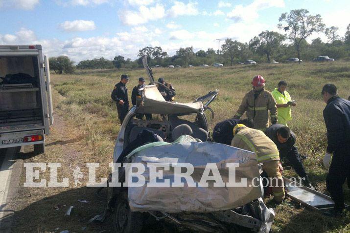 Seis muertos tras violento choque frontal en ruta 34