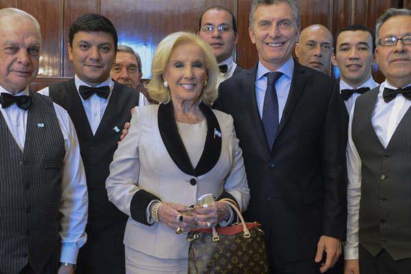 El Presidente almorzoacute con Mirtha Legrand en la Casa Rosada y la diva calificoacute de fantaacutestico el encuent