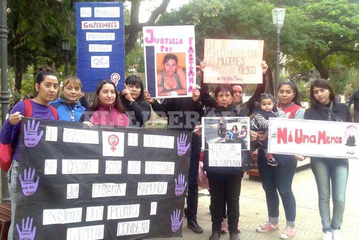 Santiaguentildeos marchan bajo la consigna #NiUnaMenos