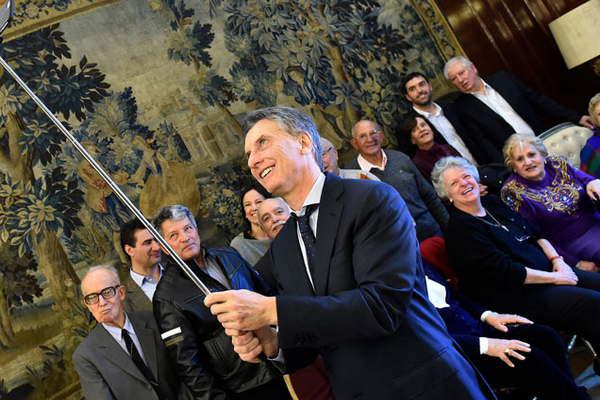 Macri prometioacute a jubilados que cumpliraacute con el pago de juicios 