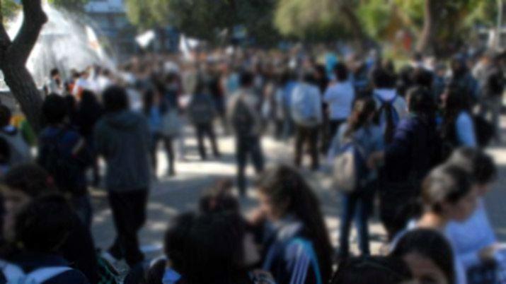 Batalla campal entre estudiantes en Santiago y La Banda