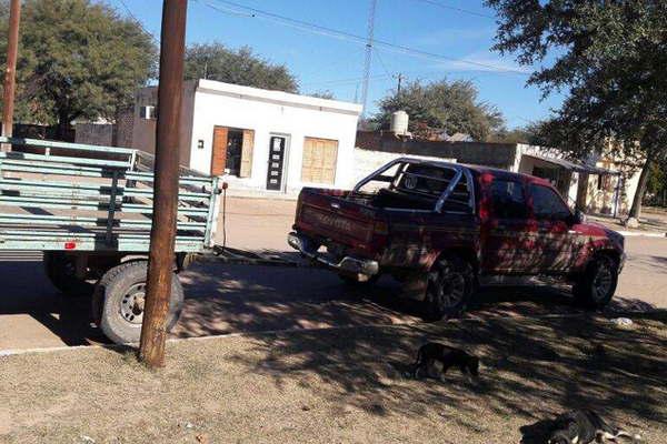 Secuestran en Los Telares un traacuteiler que habiacutea sido robado en la Capital 