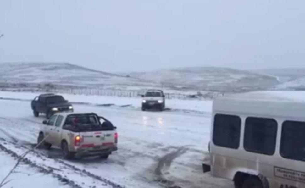 Video- choques en una ruta congelada de Santa Cruz