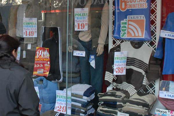 El 17 de junio es feriado desde este antildeo pero en Santiago la actividad comercial seraacute normal