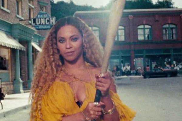 Afirman que Beyonceacute roboacute ideas para Lemonade 