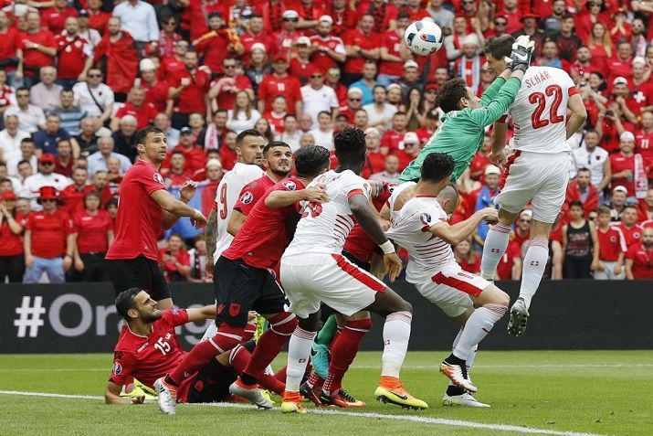 Miraacute el gol de Suiza con el que le ganoacute a Albania por el Grupo A