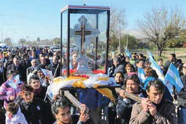 Hoy- procesioacuten con el Sentildeor de Mailiacuten y La Cantata