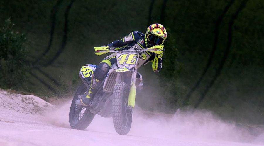 Ya salioacute el tercer capiacutetulo de la serie de Valentino Rossi