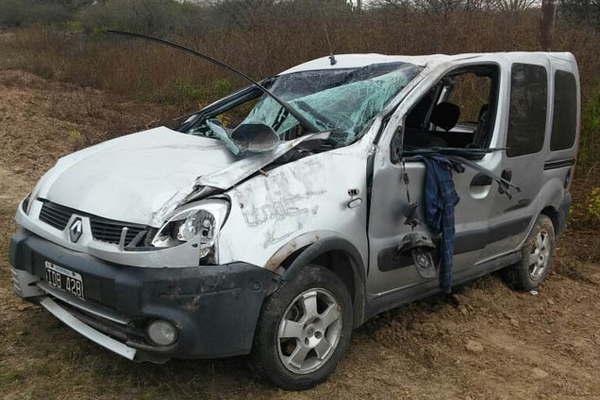 Nintildeo resultoacute gravemente herido tras protagonizar violento vuelco en ruta 93