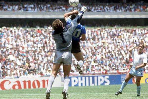 Maradona rememoroacute el gol del siglo