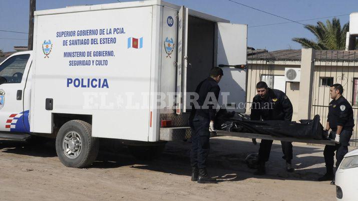 Se ahorcoacute con una bufanda en el barrio Coloacuten