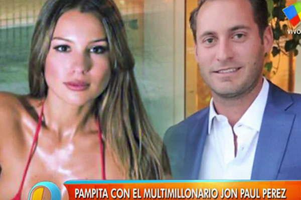 Pampita estariacutea manteniendo  un affaire con un magnate  