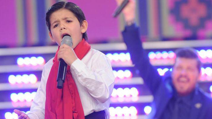 El pequentildeo cantante que sorprendioacute a Tinelli en Showmatch