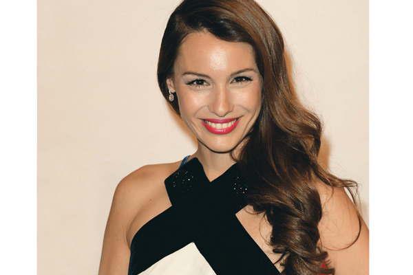 Pampita desafioacute a Vicuntildea- Eacutel me conoce muy bien  