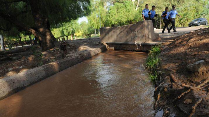 Una nena de 2 antildeos murioacute ahogada en un arroyo