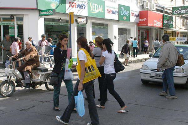 El veranito daraacute paso a diacuteas maacutes frescos seguacuten especialista del Servicio Meteoroloacutegico