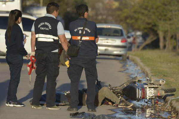 TRAGEDIA VIAL Dos integrantes de la conocida familia Gonzlez fallecieron en el acto 