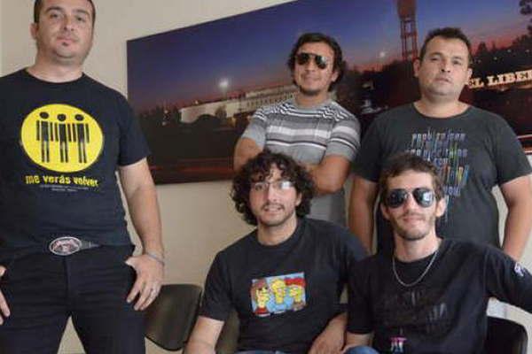 La banda santiaguentildea Suentildeo Stereo rendiraacute un tributo a Cerati 