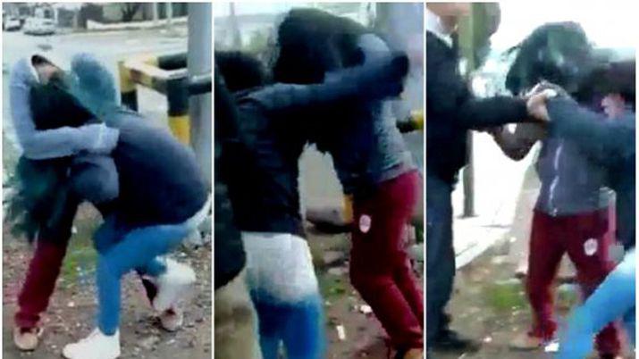 Grabaron una pelea entre alumnas mientras sus familias alentaban