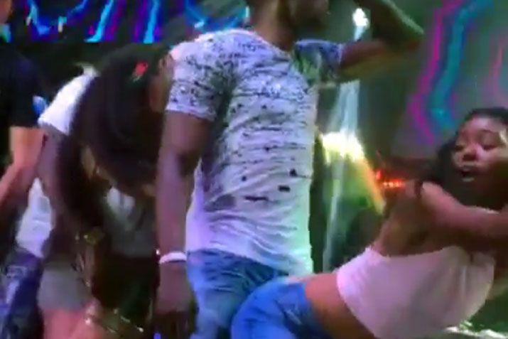 El baile hot de Bolt con una morocha infernal en una disco de Riacuteo