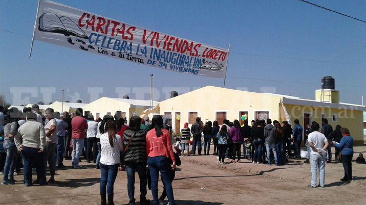 El Proyecto Caacuteritas Viviendas inauguroacute en Loreto el barrio Sagrado Corazoacuten de Jesuacutes