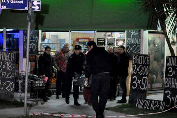 Comerciante defendioacute a su esposa y matoacute de un balazo a un delincuente