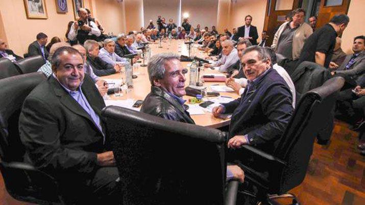 La CGT le contestoacute a Macri y aseguroacute que la estaacuten obligando a tomar medidas