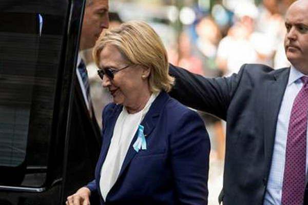 Hillary Clinton  se descompensoacute  en el acto del 11-S